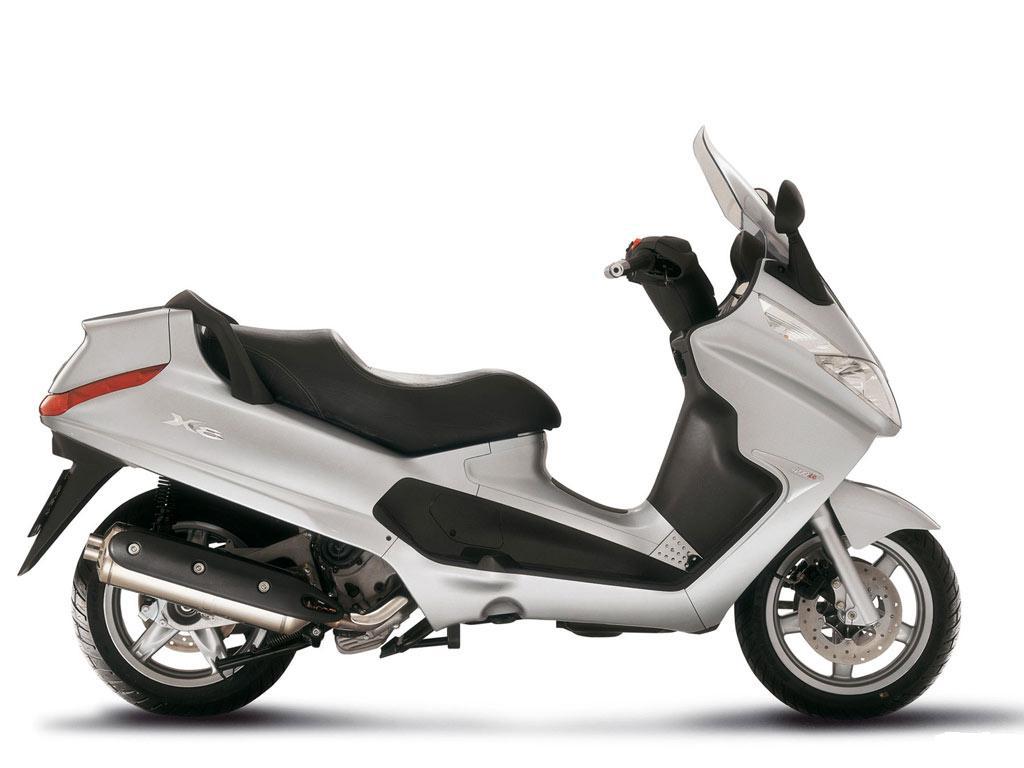 X8 200 ( 2005 - 2006 )